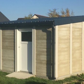 Abri de jardin en béton aspect bois 1 pente